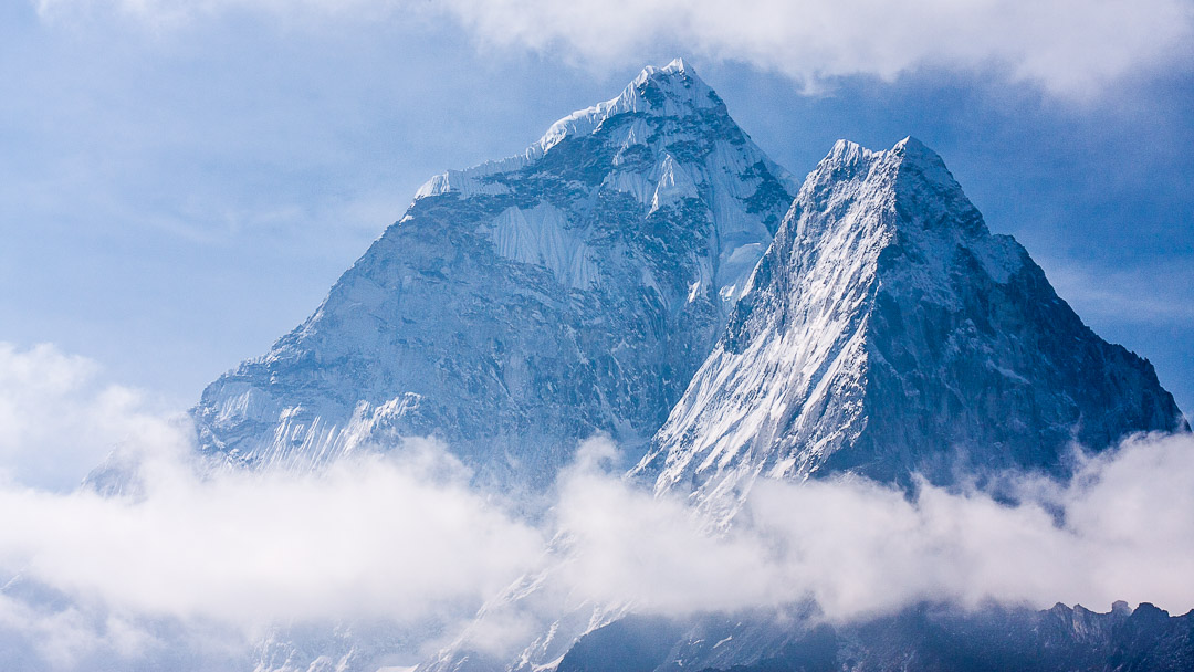 China Remeasure the Altitude of Mt.Everest