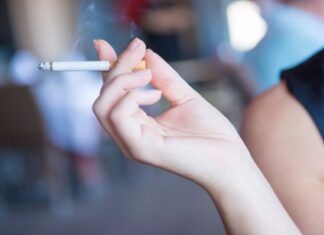 Want to stop smoking? This little trick will make it a lot easier!